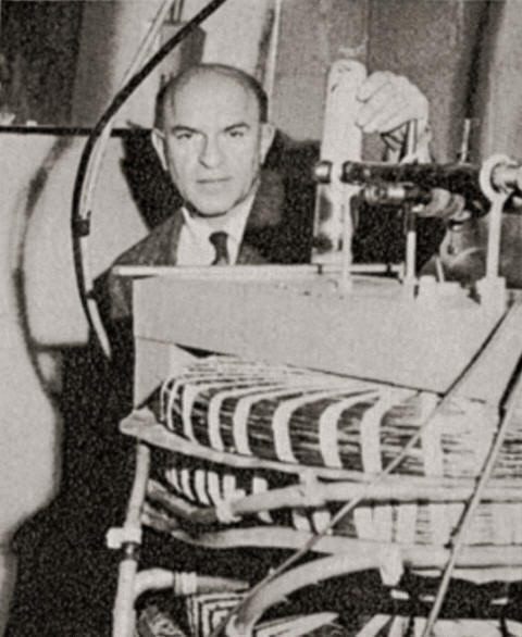 Alfred Bender with cyclotron.