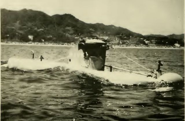 yomiuri-sub-bushby-1-x640